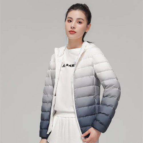 Drune | Leichte Daunenjacke mit farbverlaufender Kapuze