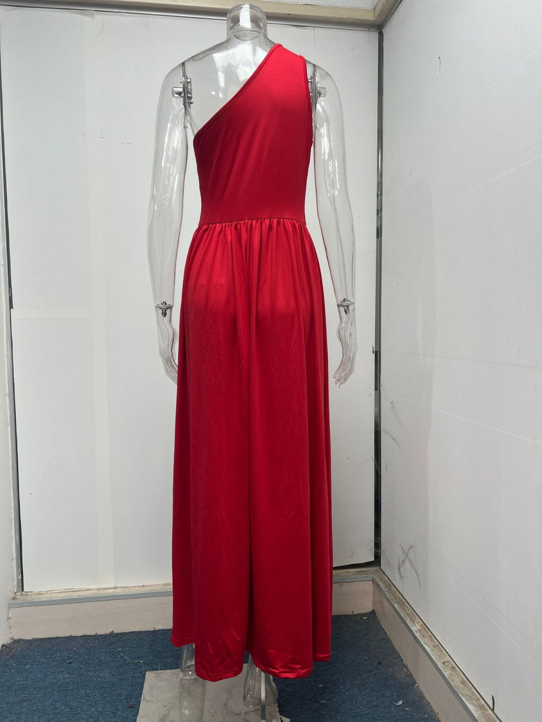 Drune | Ärmelloses Kleid mit hoher Taille und Öffnung