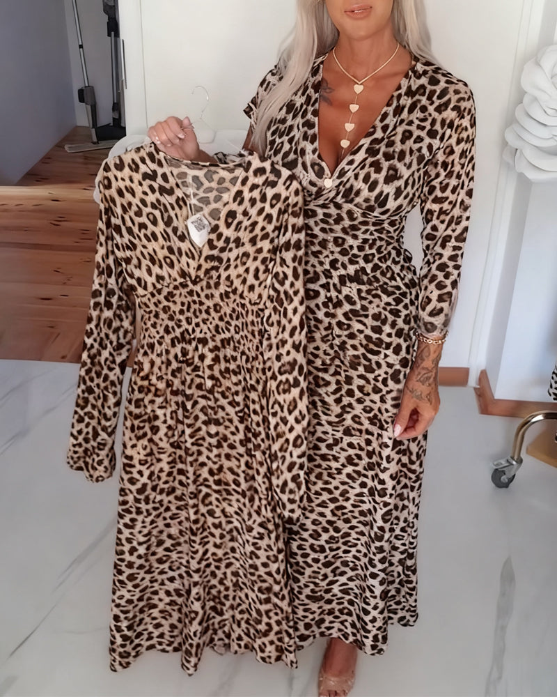 Drune | Tiefer V-Auschnitt und Leopardenprint an Der Taille