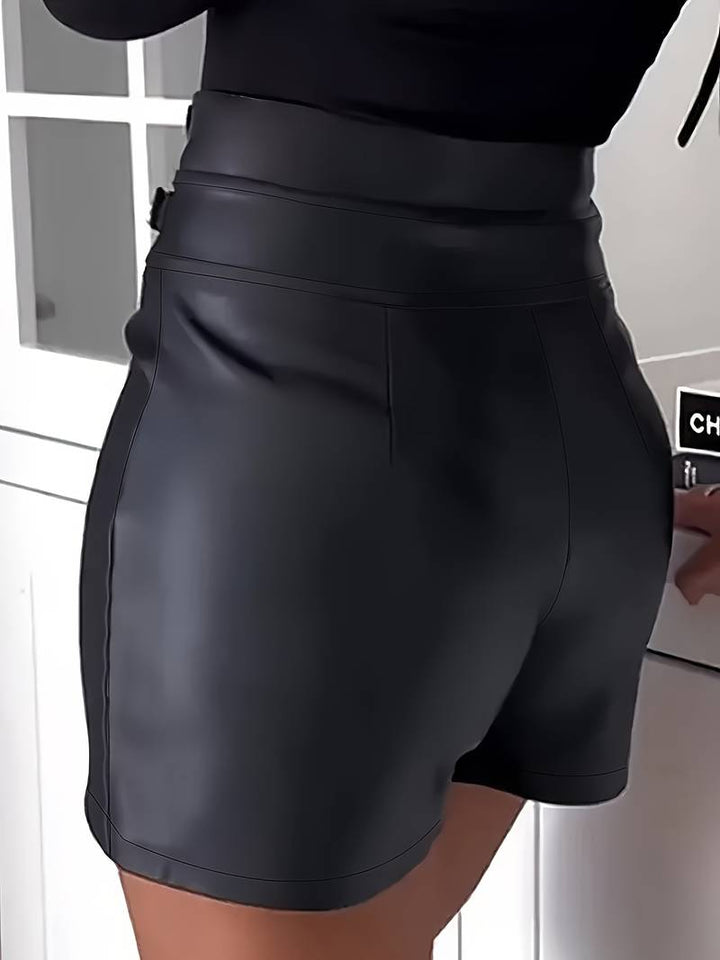 Drune | Stylische Ledershorts Mit Schnalle