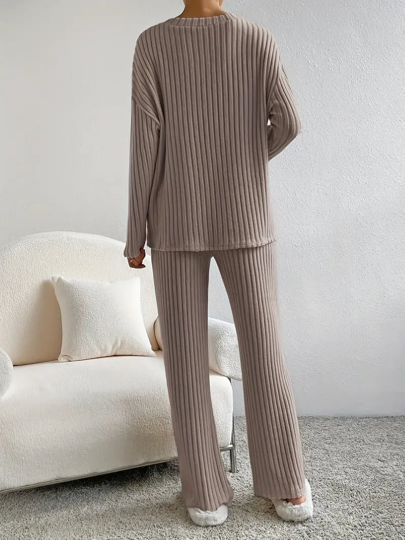 Drune 2-teiliges Set | Eleganter gerippter Damenanzug mit V-Ausschnitt-Pullover und passender Hose