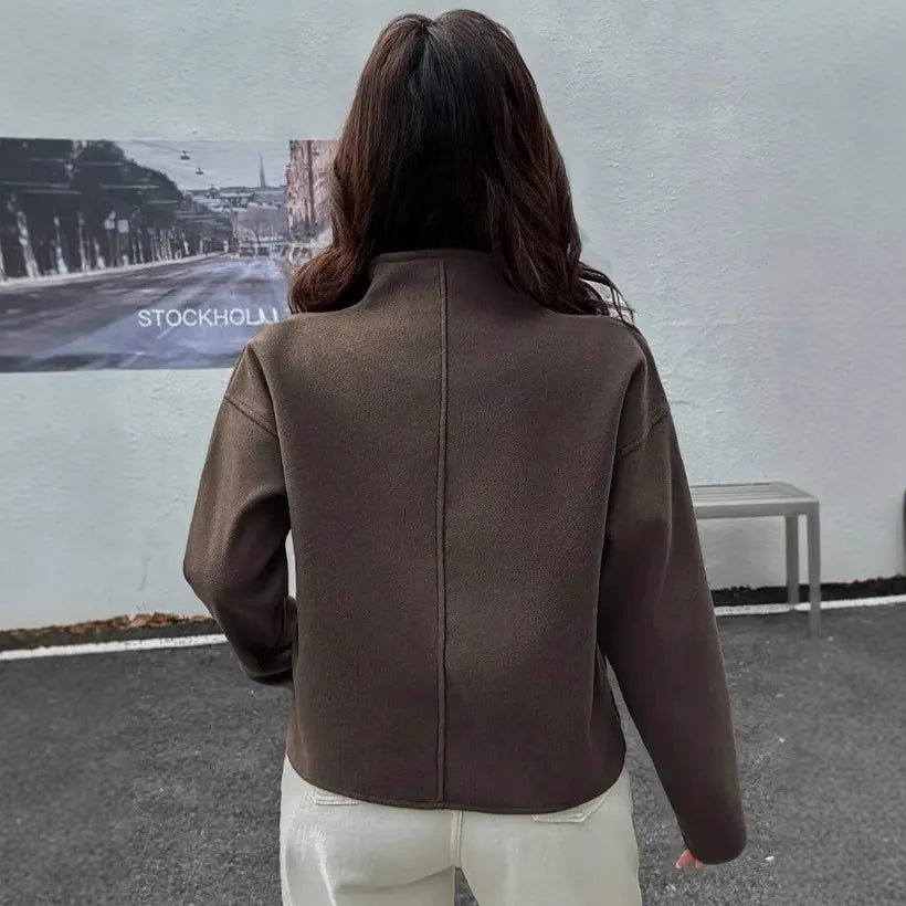 Drune | kurze Jacke mit Stehkragen und Reißverschluss