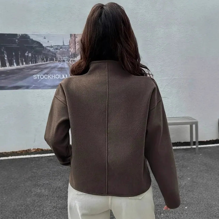Drune | kurze Jacke mit Stehkragen und Reißverschluss