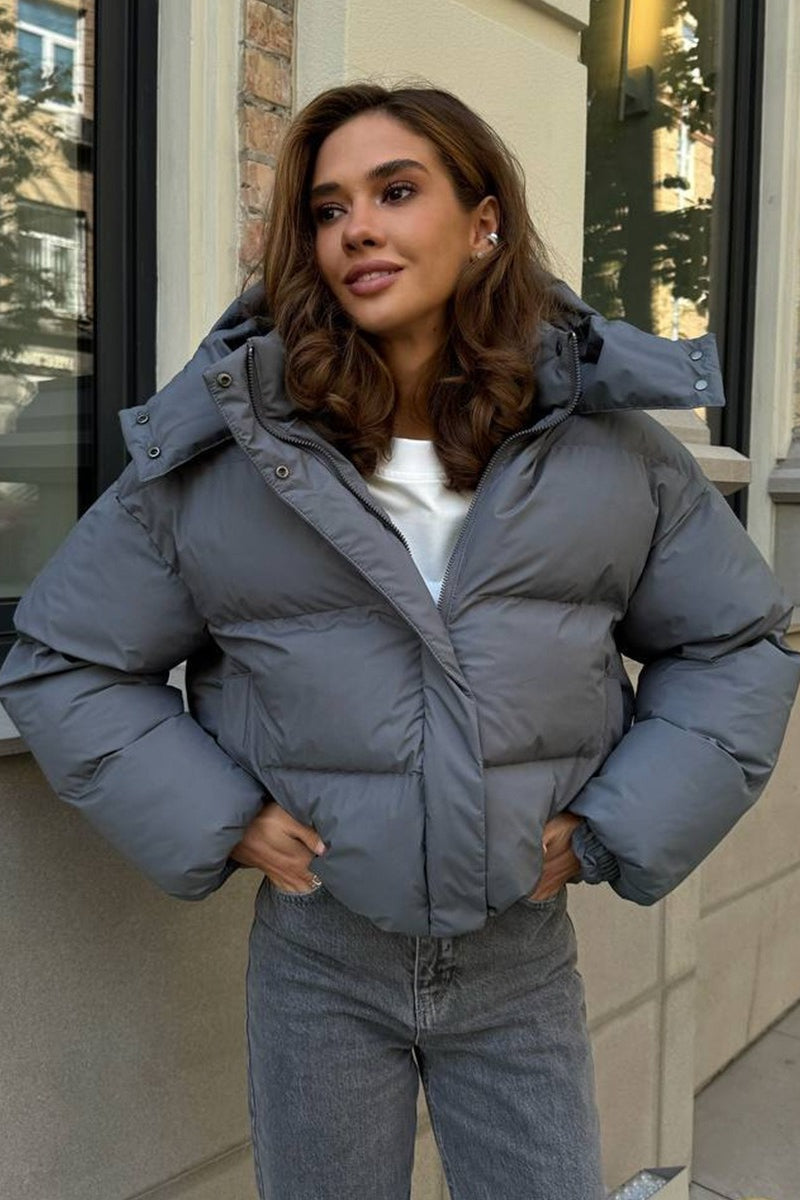 Drune | Passform Gekürzte Kapuzenpuffjacke