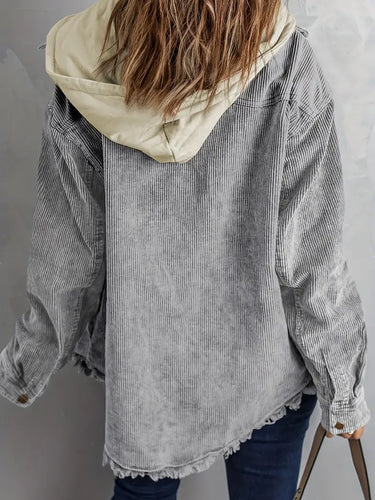 Mühelos und trendige Jacke