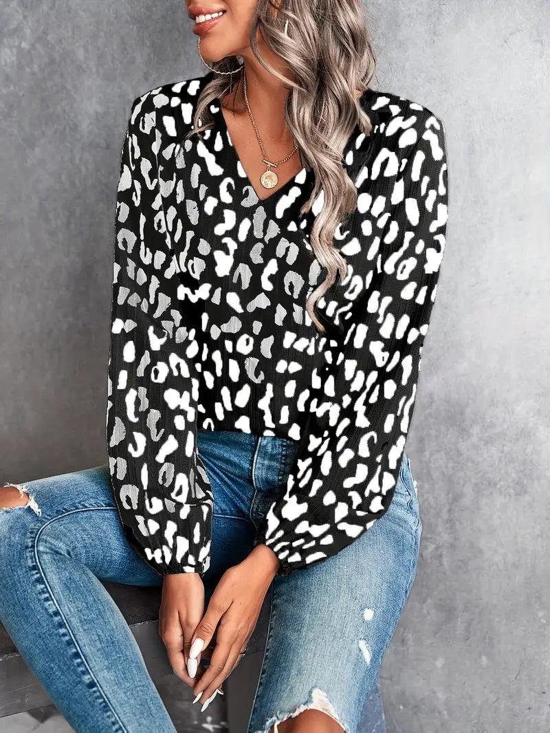 Drune | Bluse mit V-Ausschnitt und Leopardenmuster