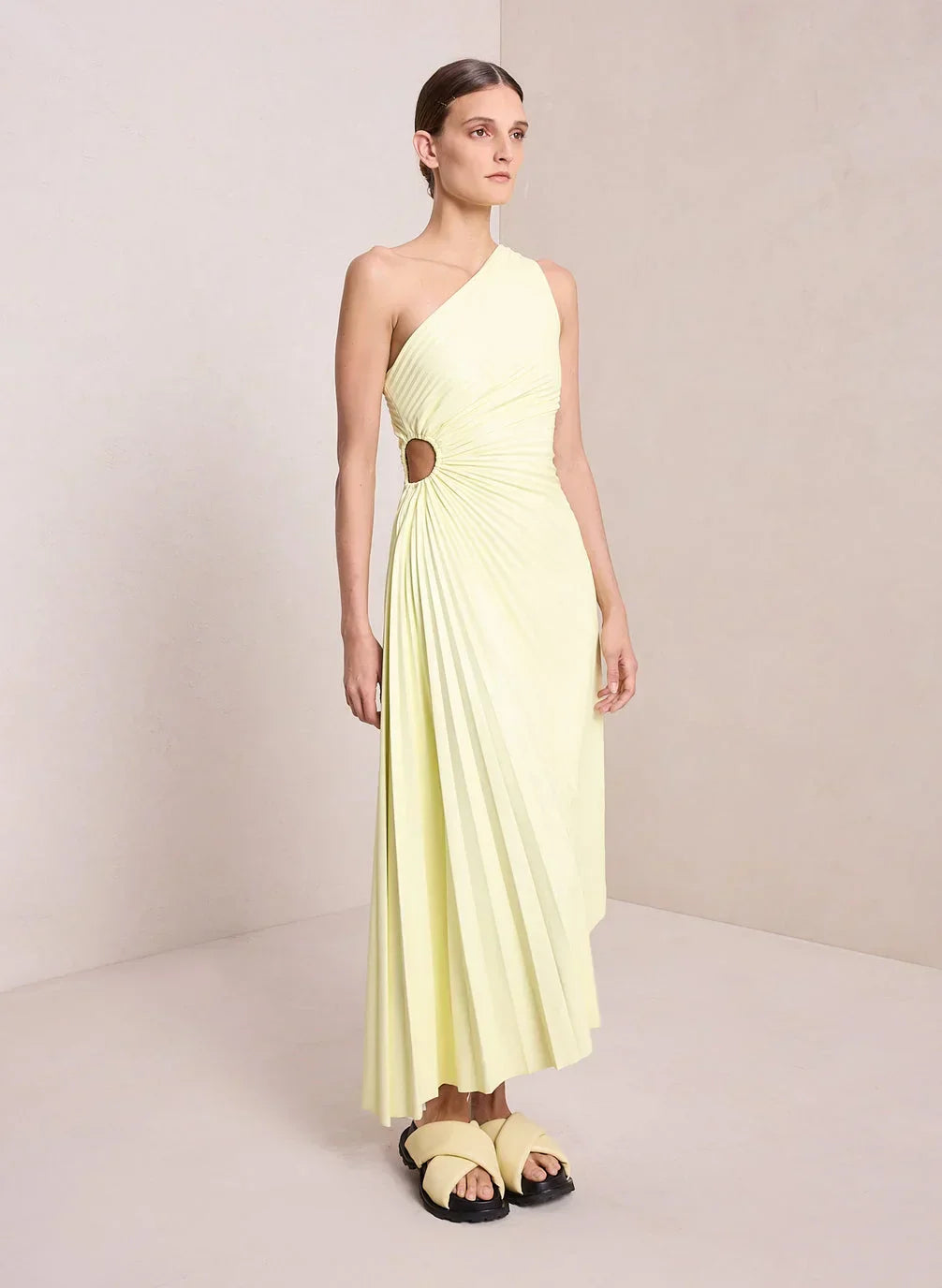 Drune | One Shoulder Maxikleid
