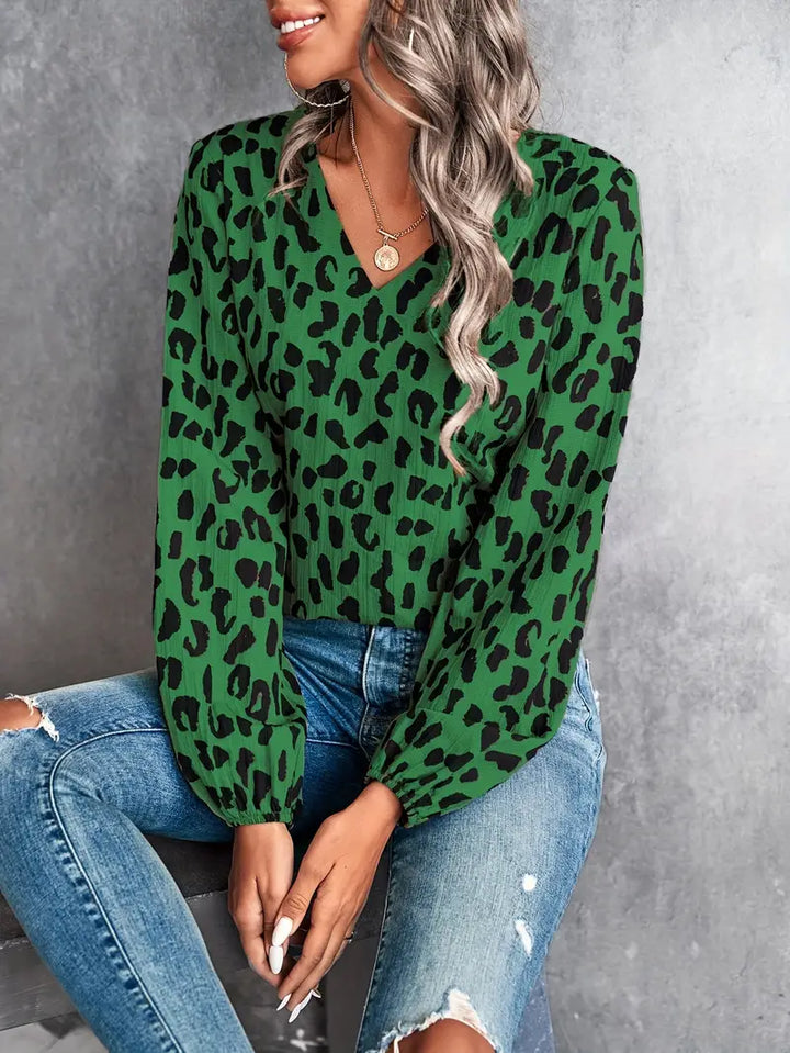Drune | Bluse mit V-Ausschnitt und Leopardenmuster