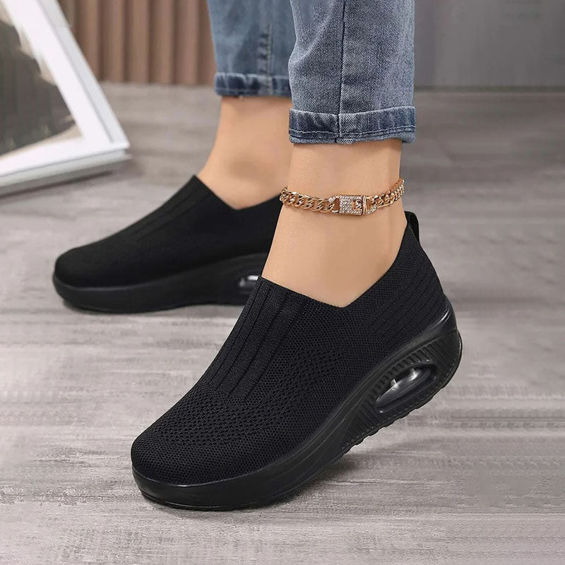 Drune | Atmungsaktive Slip on Sneaker Mit Ergonomischer Sohle Für Damen