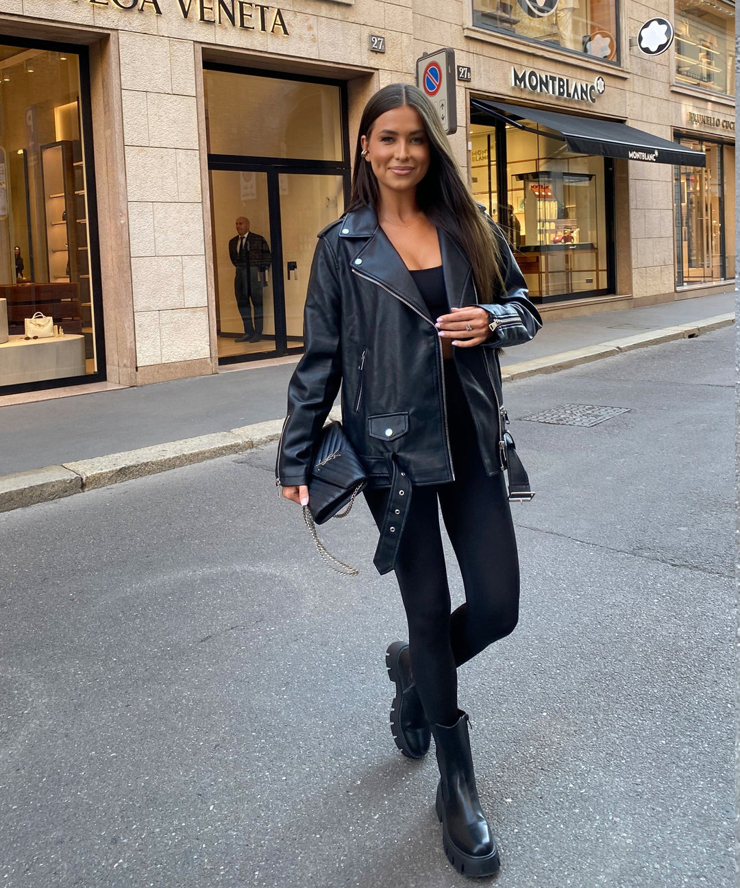 Drune | Klassische Lederjacke für Damen, edel & vielseitig
