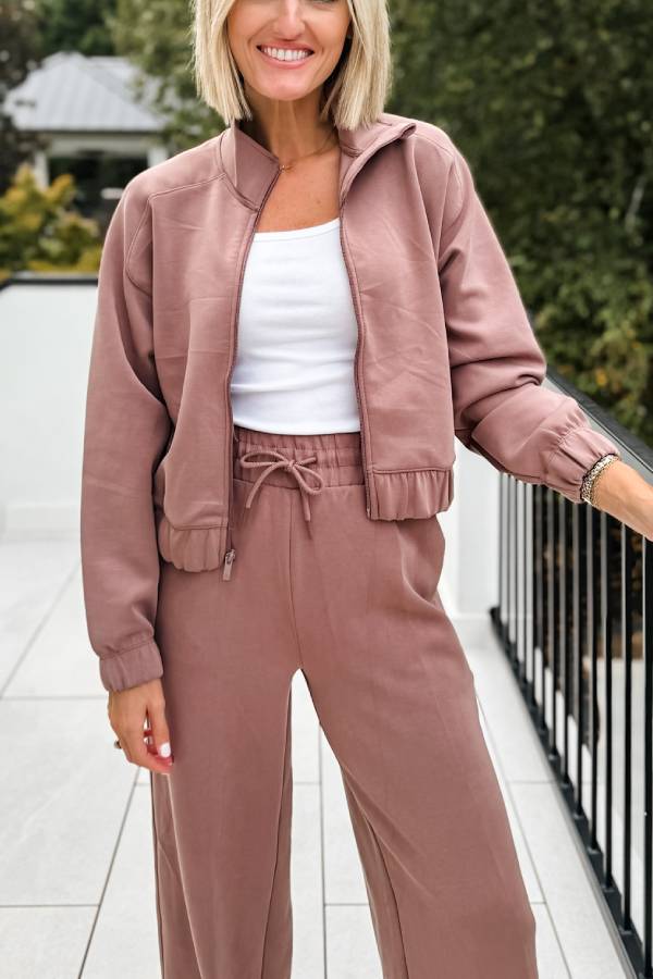 Drune | Sleek Full Zip Jacke und Hohe Taille Elastischer Bund Taschen Weite Beinform Sweatpants Set