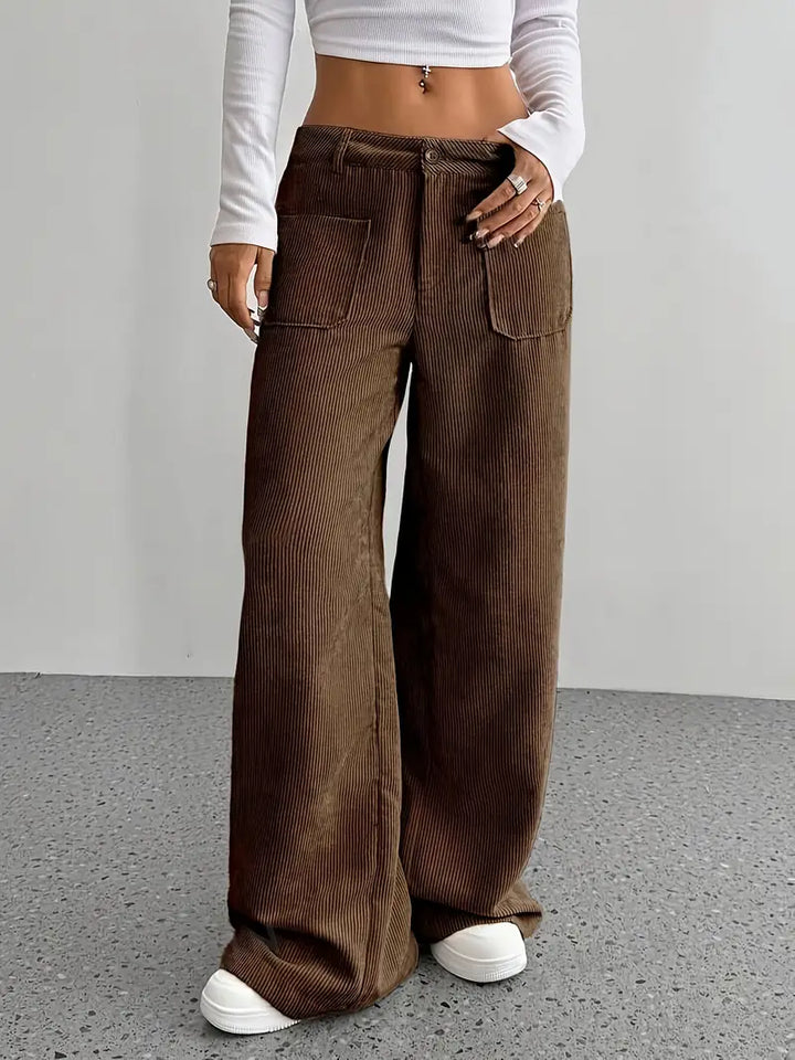 Drune | Weite Cordhose für Damen aus Baumwollmischung