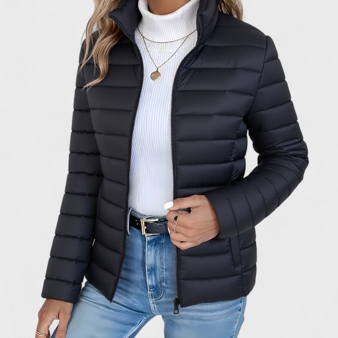 Drune | Elegante lange Damenjacke im klassischen Stil