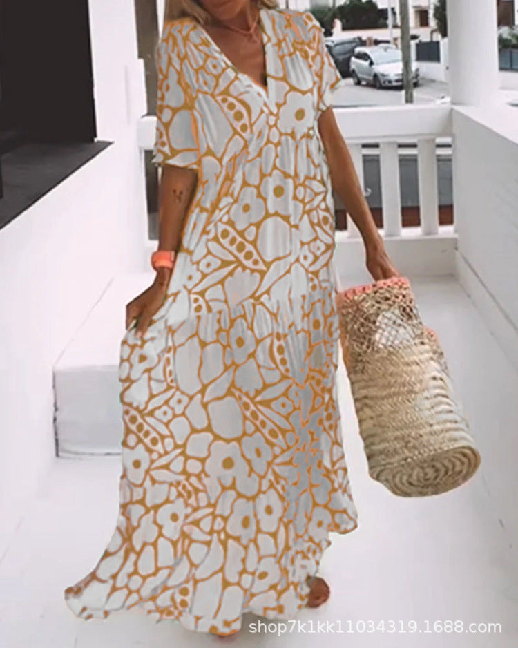 Drune | Lockeres, Schlankmachendes Blumenkleid in Großen Größen