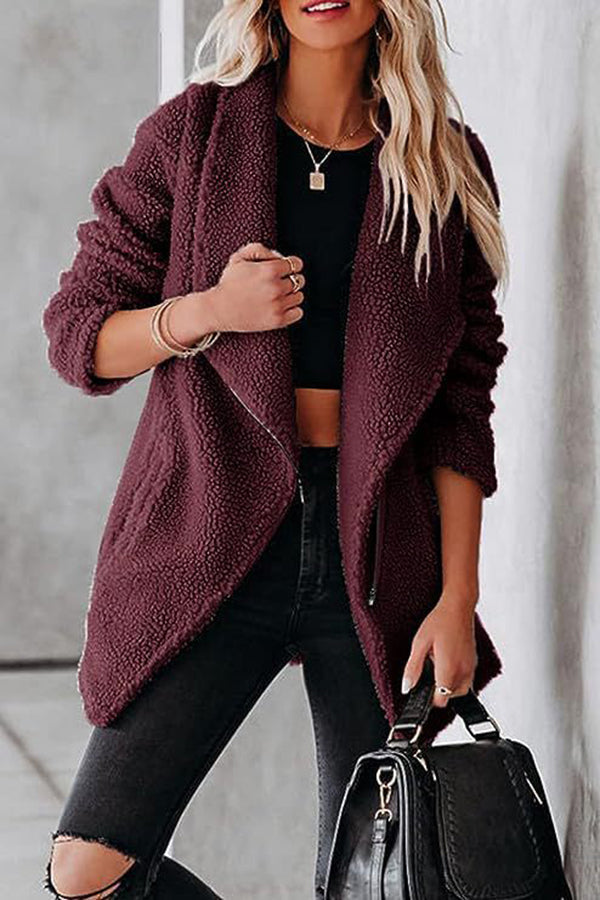 Drune | lässige Lammlederjacke mit Reißverschlusstaschen und Kastenveloursjacke