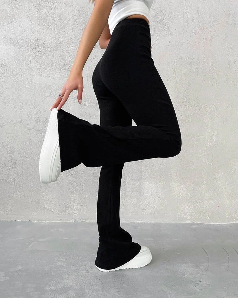 Drune | Slim Fit Hose mit Micro Flare
