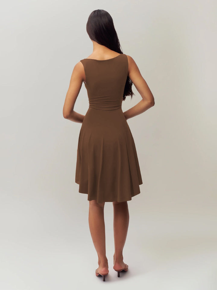 Drune | Ärmelloses Kleid mit Kragen