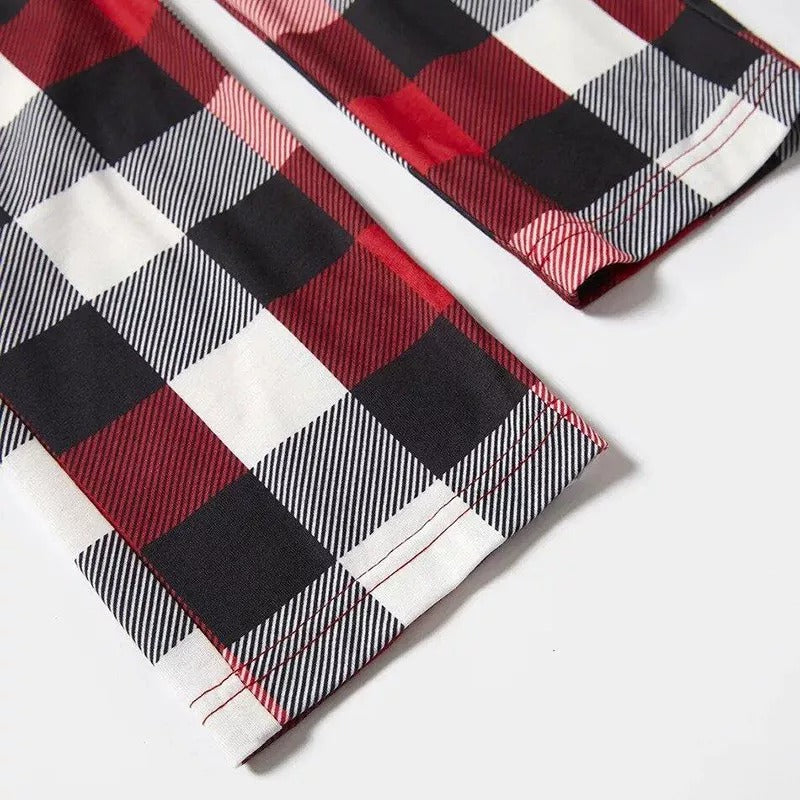 Drune | Weihnachtsfamilien-Matching-Pyjamas - Roter und grauer Karomuster-Pyjama-Set mit "Let It Snow" und weihnachtlichem Schneemann-Muster farbenfroher Druck
