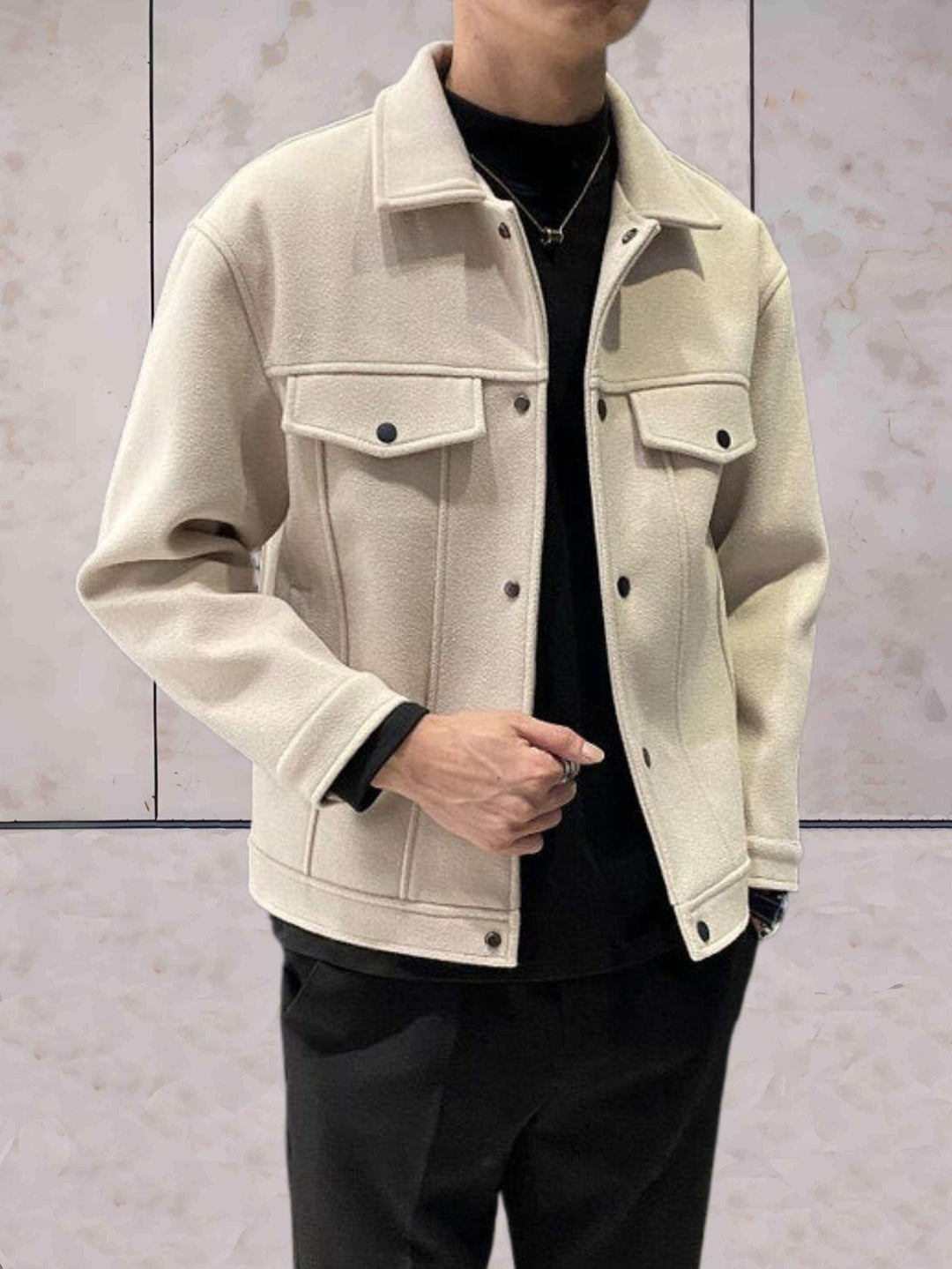 Drune | Einfache Jacke Mit Knopfverschluss Und Brusttaschen