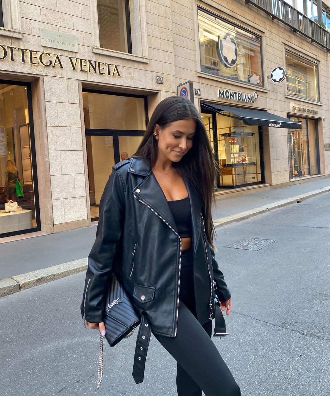 Drune | Klassische Lederjacke für Damen, edel & vielseitig