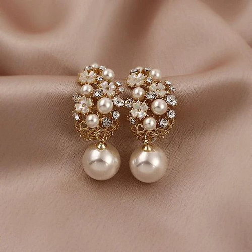 Drune | Elegantes Mit Blumen Und Perlen