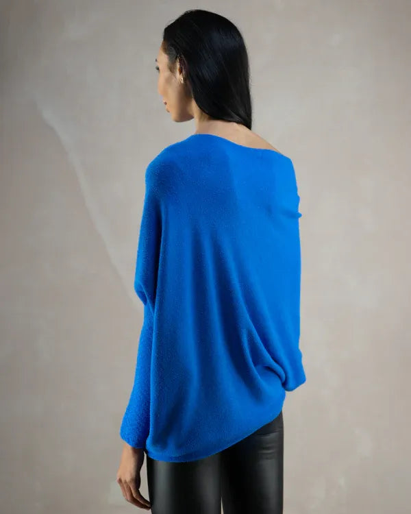 Drune | Asymmetrischer Damenpullover mit eleganter Drapierung