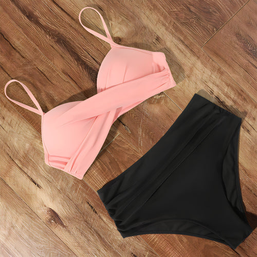 Stylischer Bikini mit hoher Taille