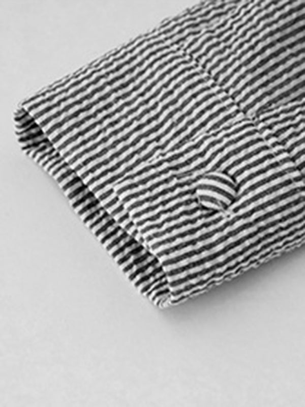 Drune | Elegantes Pendler-Oberteil mit offenen Knöpfen und Rüschen