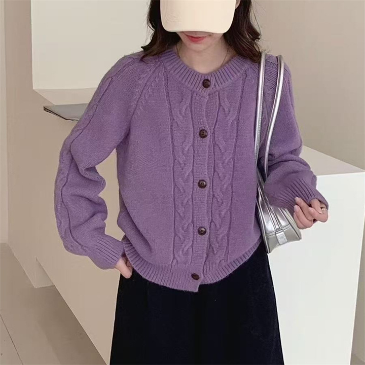 Drune | Kabelstrickjacke mit Knöpfen