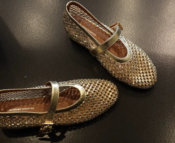 Damen Strass-beschmückte Mary Jane Flats Drune