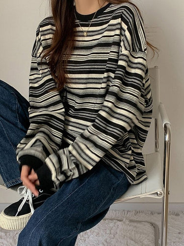 Drune | oversized Pullover mit Rundhalsausschnitt und Streifen
