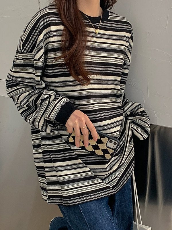 Drune | oversized Pullover mit Rundhalsausschnitt und Streifen