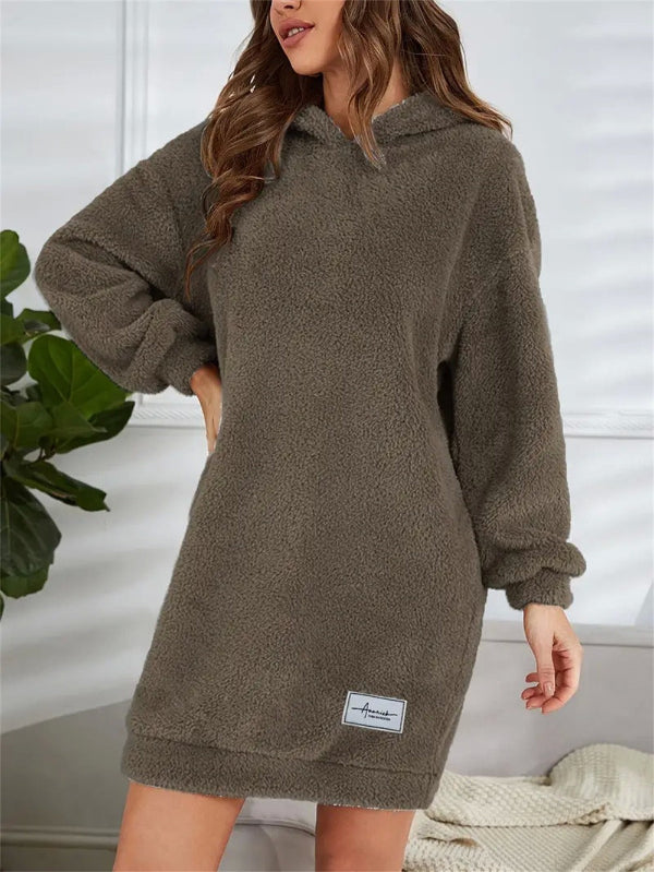 Drune | Übergröße Teddy Sweatkleid mit Kapuze