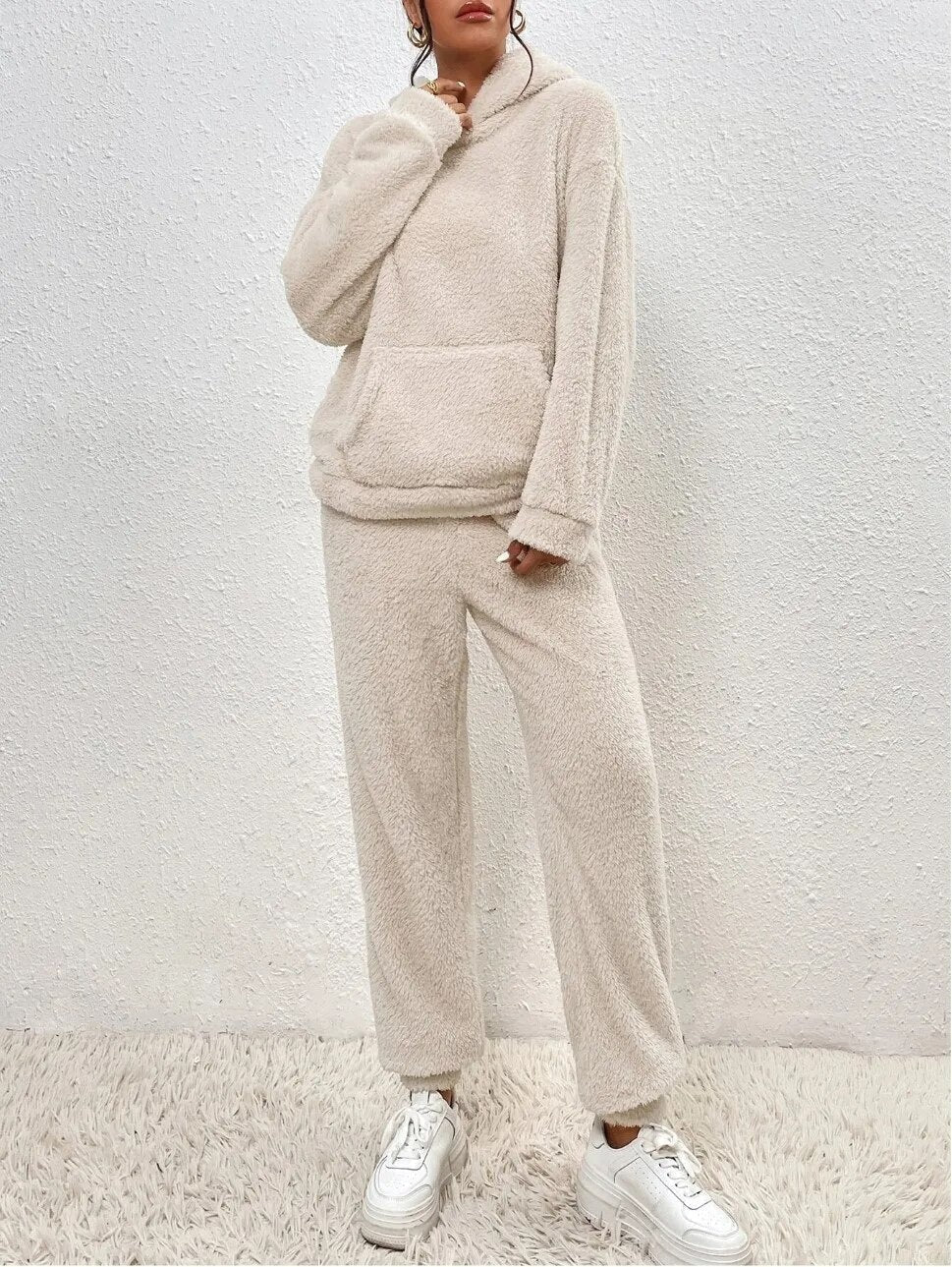 Drune | Lounge Satz Teddy Fleece Relaxed Passform Kapuze und Kängurutasche