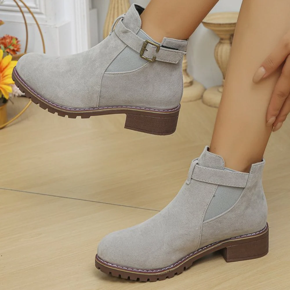 Drune | Stiefeletten Wildleder-Optik Schnalle Elastische Einsätze Rutschfeste Sohle
