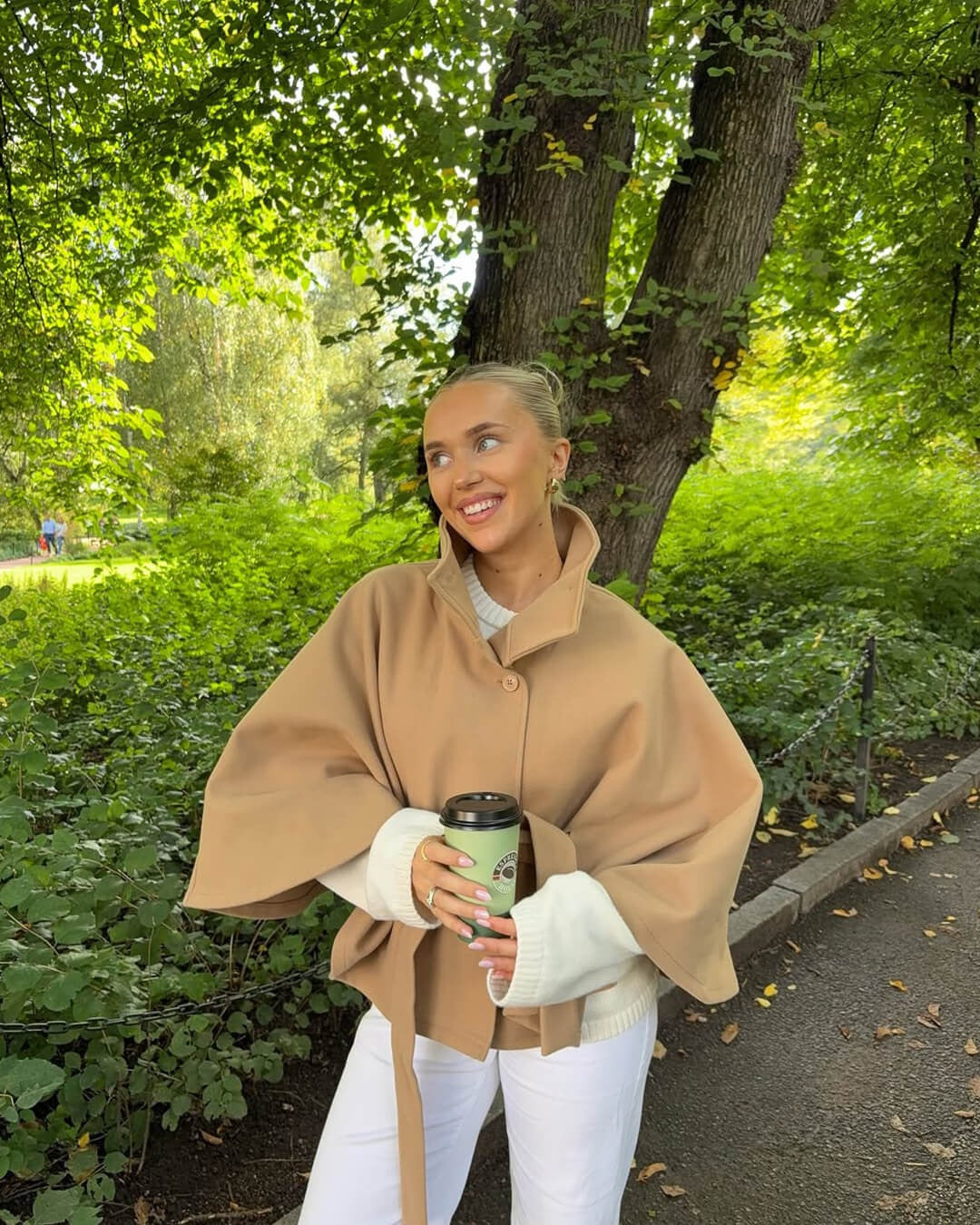 Drune | Hochkragen Gürteltaschen Cape Jacke Knopf Umhängemantel