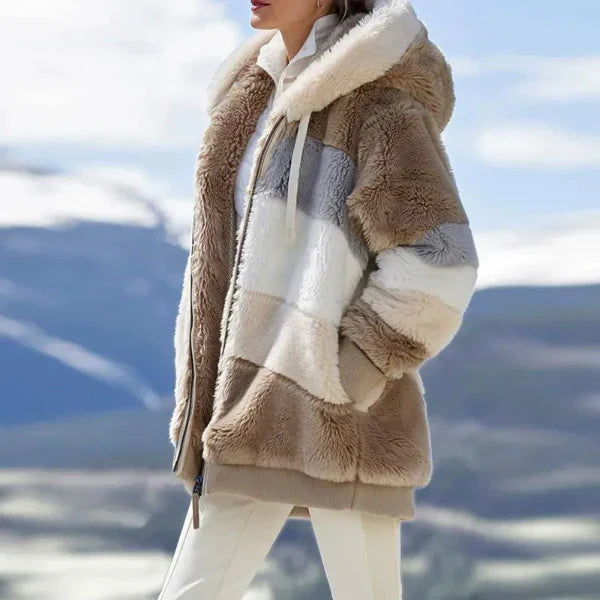 Drune | Damen Kapuzenjacke – Oversized Passform – Plüsch Kunstpelz – Reißverschluss vorne – Rippensaum