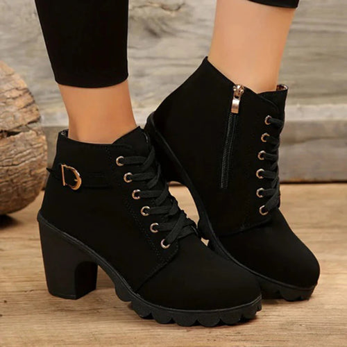 Drune | Stiefeletten Klobiger Absatz und Sohle Schnürung, Reißverschluss und Schnalle