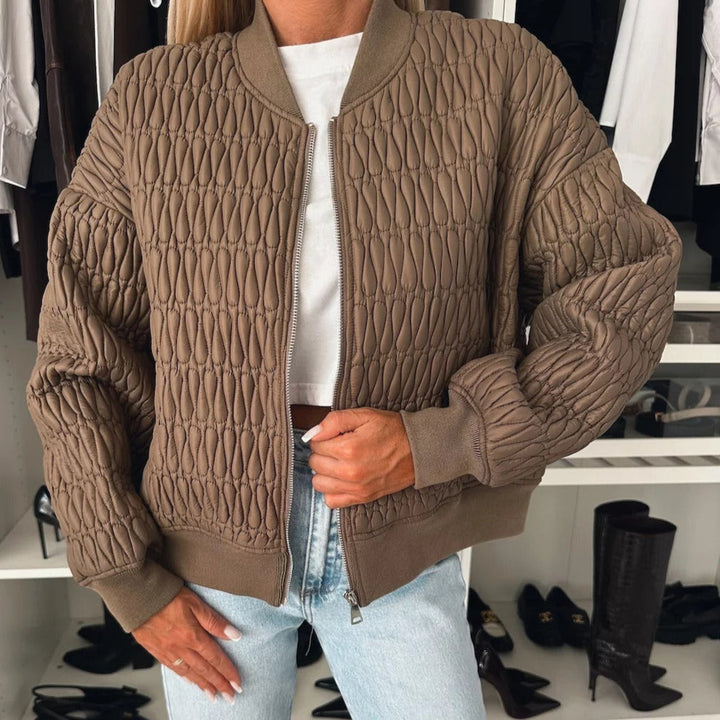 Drune | Jacke Gepolstert Steppkurz Boxy Passform Reißverschluss Rippen Details