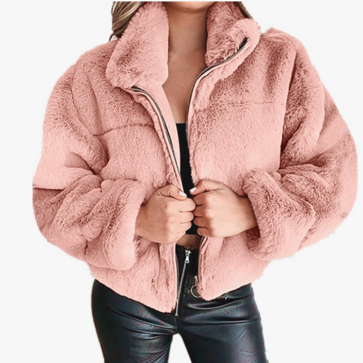 Drune | Damen Kunstpelzmantel – Oversized Schnitt – Kurze Länge – Reißverschluss vorne – Hoher Kragen