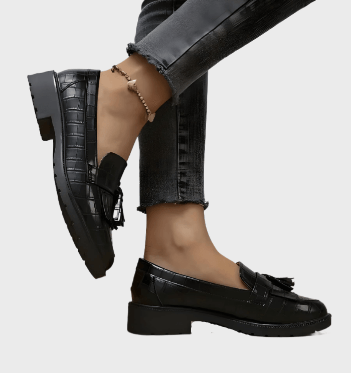 Drune | Schwarze Loafer Mit Quasten Und Mustersdesign