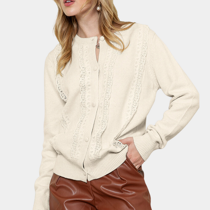 Drune | Strickcardigan Spitzenkante und Knopfleiste Eleganter Stil