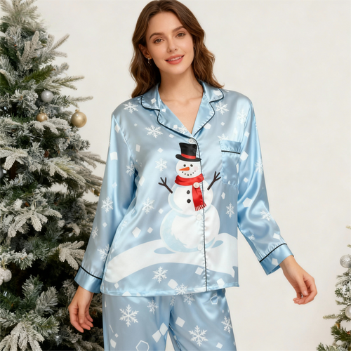 Drune | Urlaubs Paar Button-Up Himmelblau Satin Weihnachten Schlafanzug Set