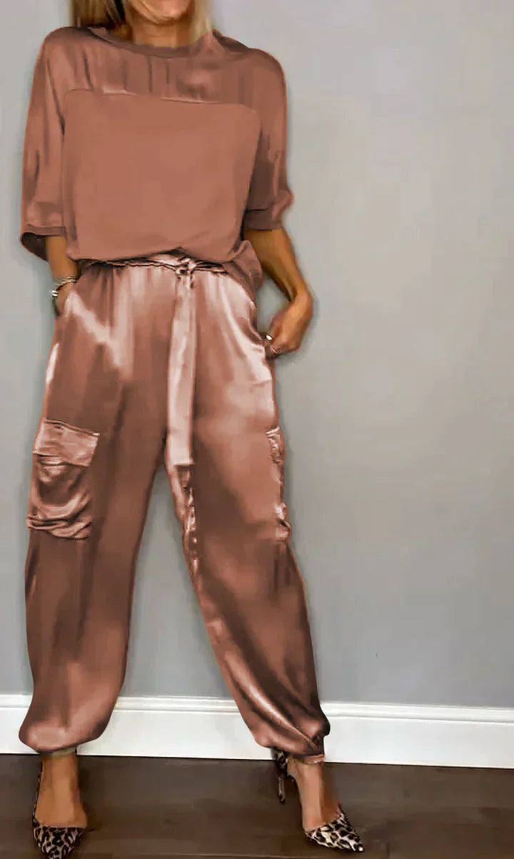 Drune | Zweiteiliges Satinanzug Mit Mittellanger Bluse Und Hose Für Damen