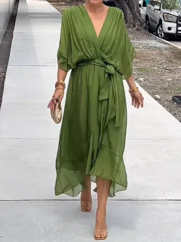 Drune | Grünes Chiffonkleid mit V-Ausschnitt