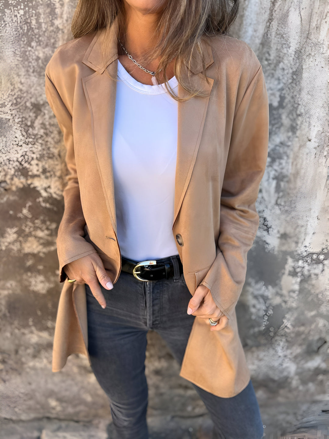 Drune | Elegante mittellange Damenjacke
