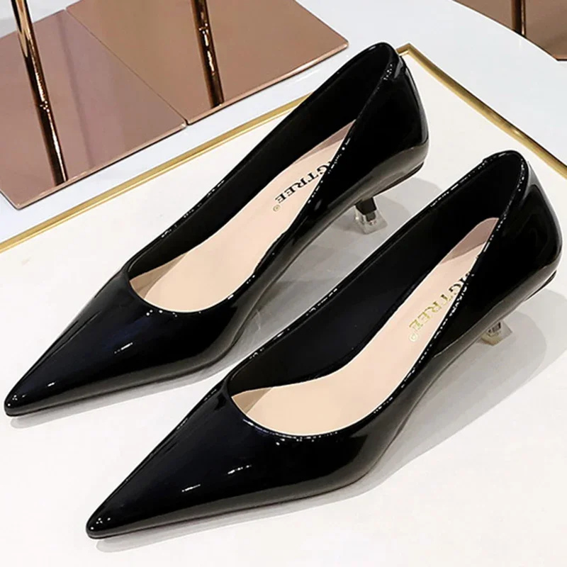 Drune | Damen Kitten Heels Schwarz