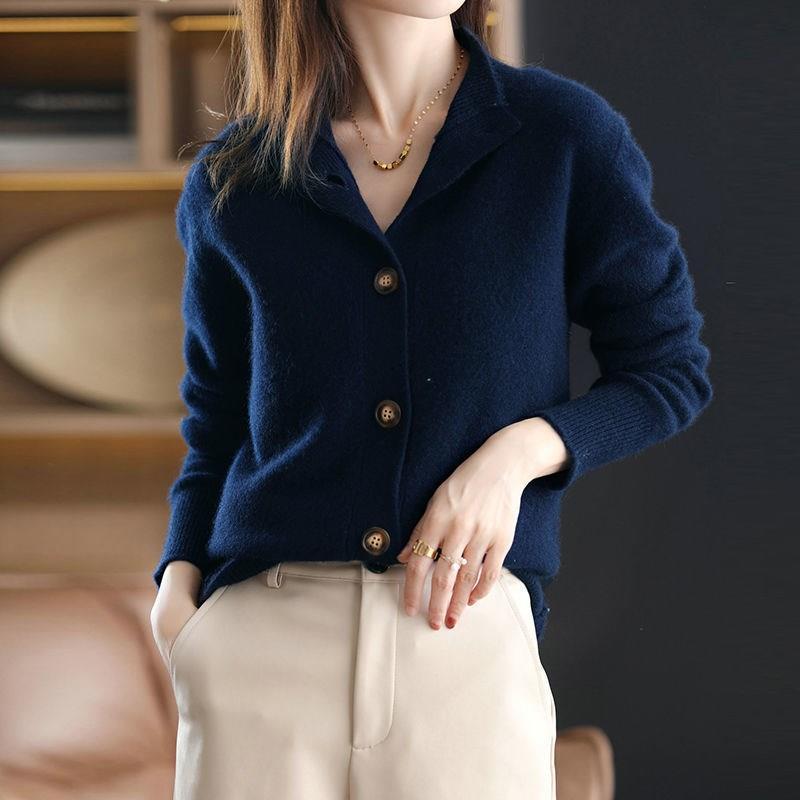 Drune | Eleganter Knopf-Cardigan Schwarz Sanft und Chic