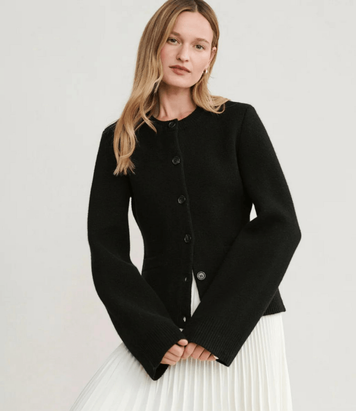 Drune | Beigefarbene A-Linien Jacke Elegante Knöpfe Schick & Minimalistisch