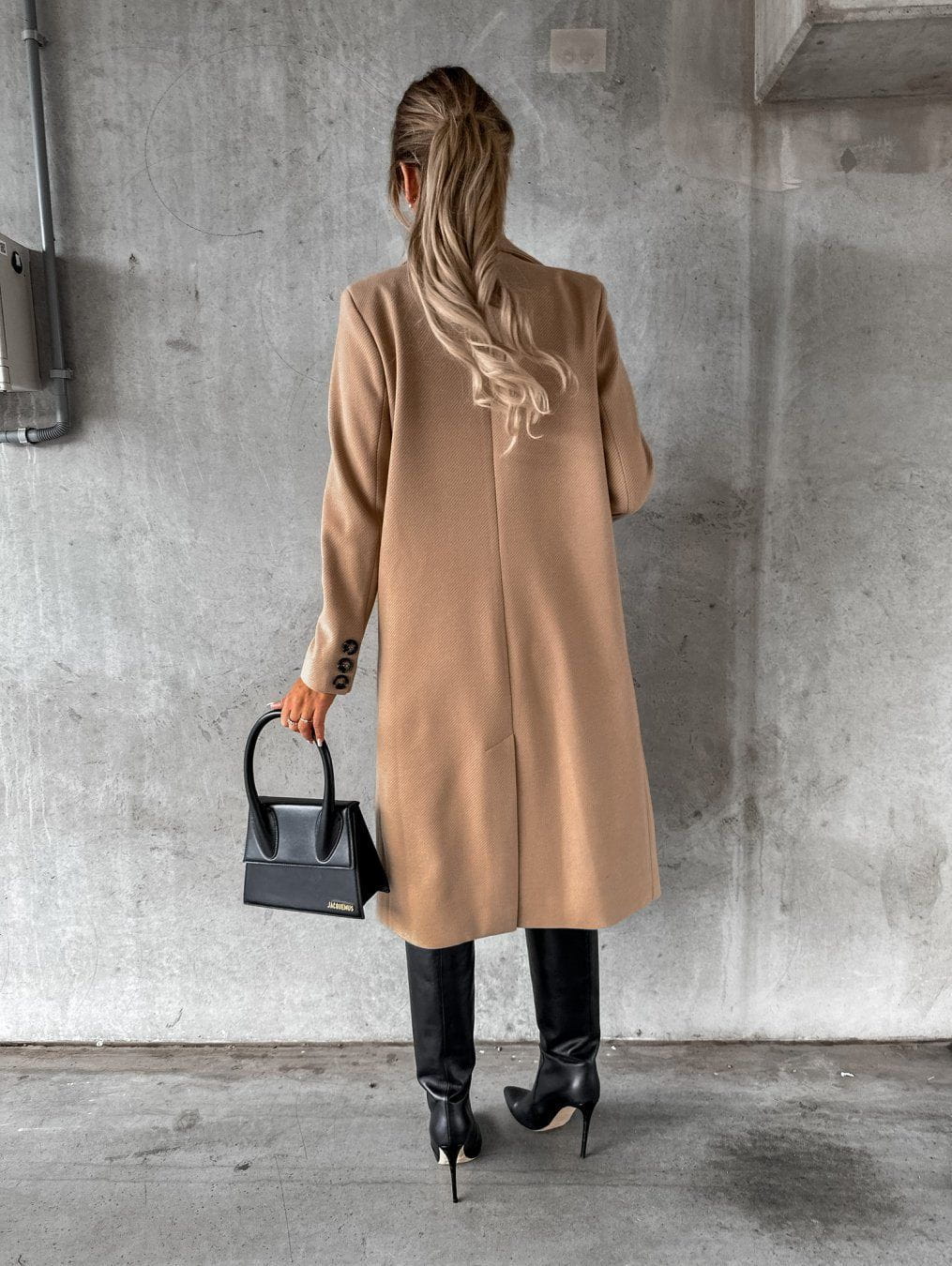 Drune | Eleganter Langer Mantel Creme Chic, Strukturierte und Zeitlose